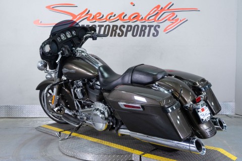 2021 Harley-Davidson Street Glide® in Sacramento, California - Photo 5