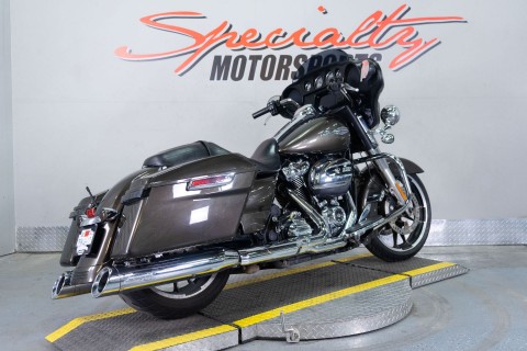 2021 Harley-Davidson Street Glide® in Sacramento, California - Photo 7