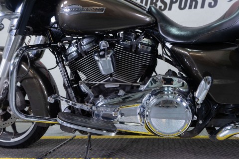 2021 Harley-Davidson Street Glide® in Sacramento, California - Photo 14