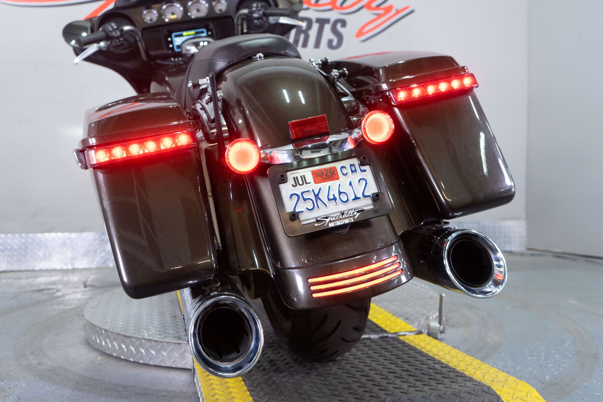 2021 Harley-Davidson Street Glide® in Sacramento, California - Photo 15