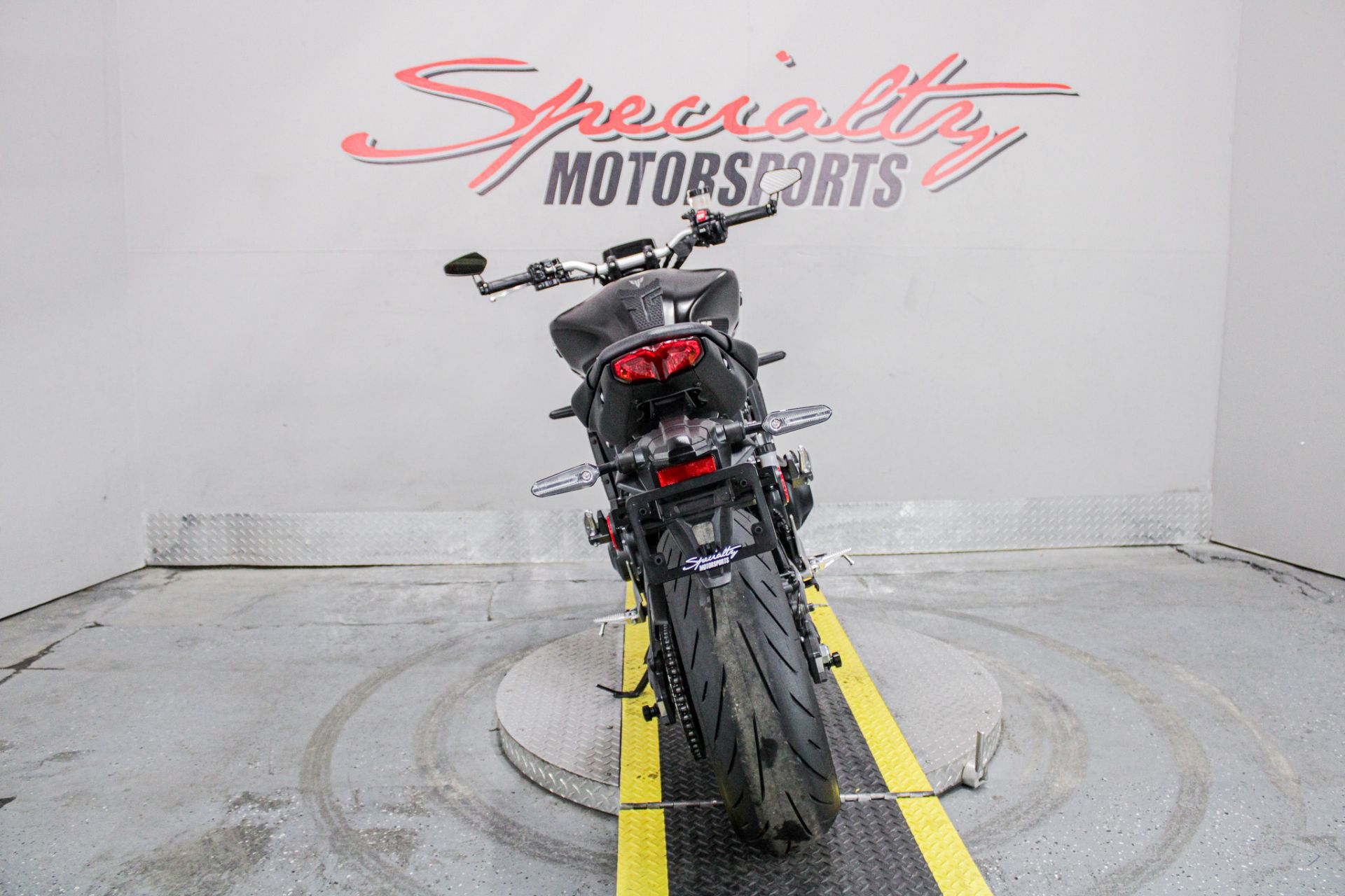 2022 Yamaha MT-09 in Sacramento, California - Photo 6