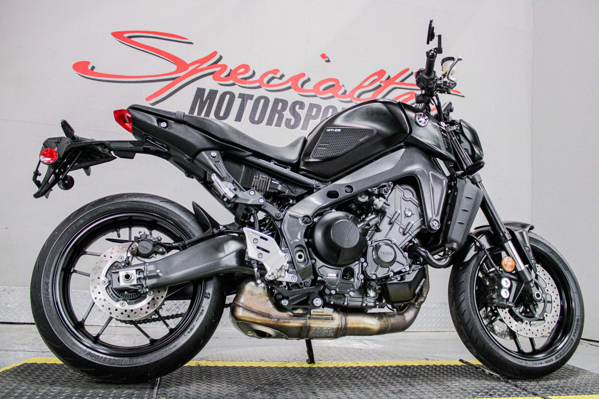 2022 Yamaha MT-09 in Sacramento, California - Photo 15