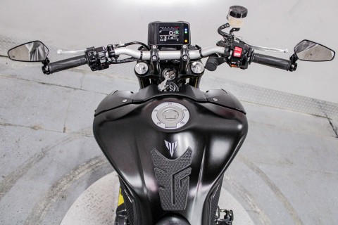 2022 Yamaha MT-09 in Sacramento, California - Photo 16