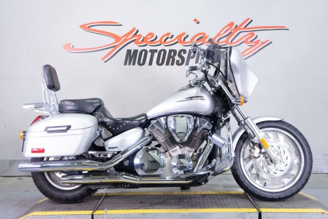 2008 Honda VTX®1300C in Sacramento, California - Photo 1