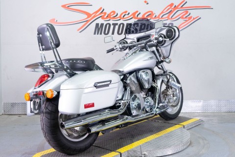 2008 Honda VTX®1300C in Sacramento, California - Photo 6