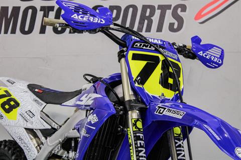 YAM013669 - 2022 - Yamaha Motor Corp., USA - YZ450F Front Right Zoomed In - Photo 14