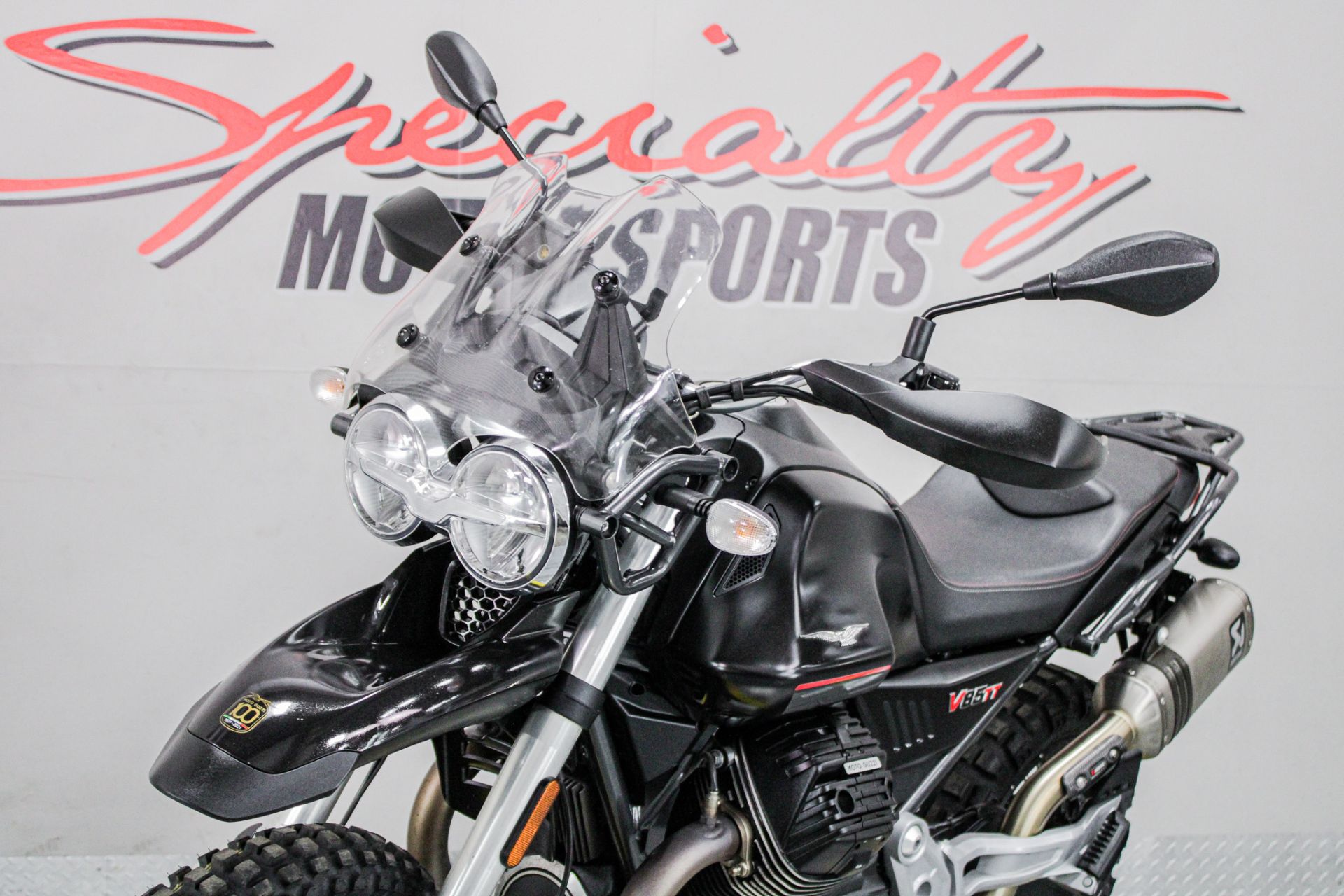 Front Left Zoomed In - Photo 11