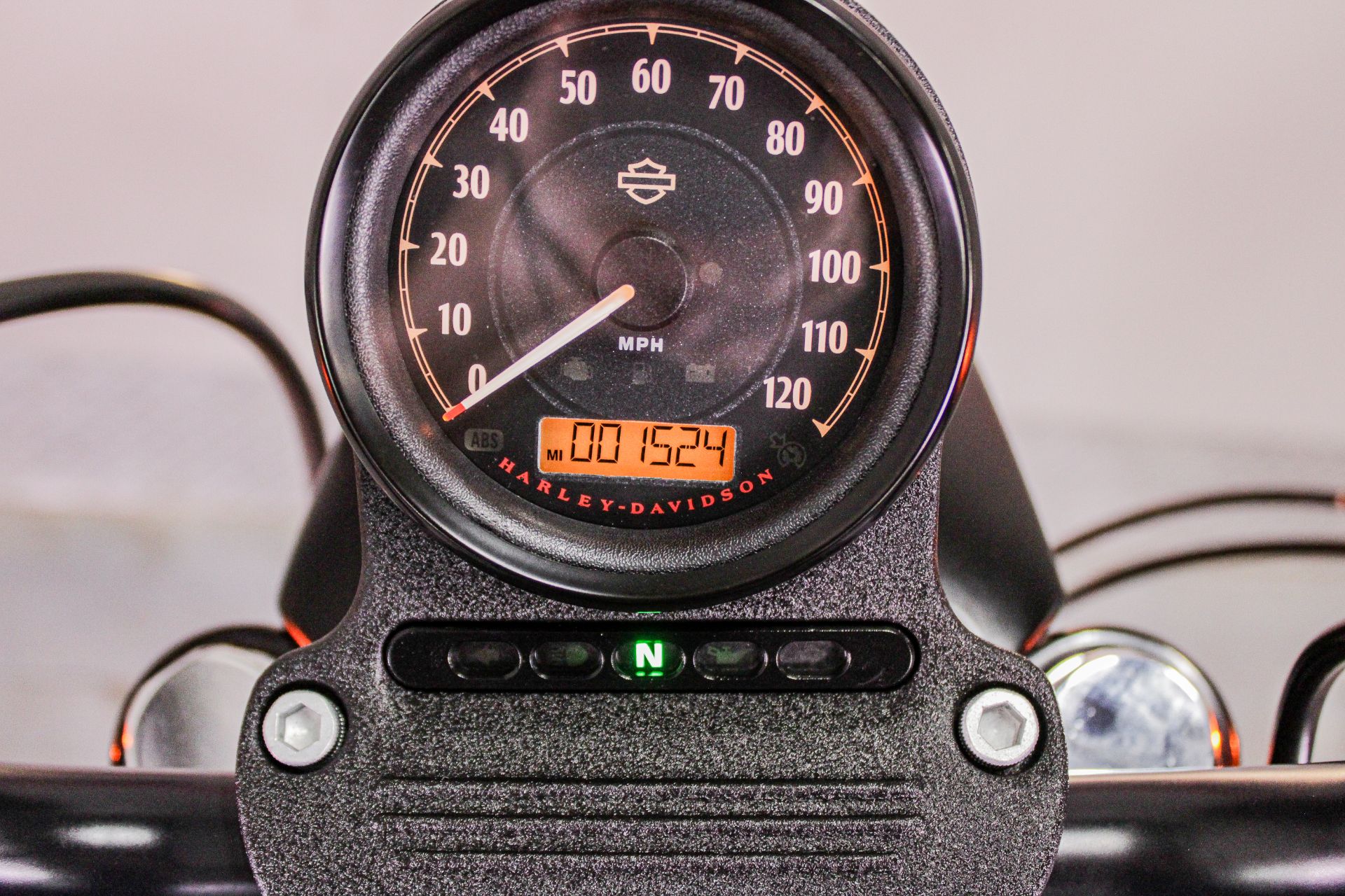 2022 Harley-Davidson Iron 883™ in Sacramento, California - Photo 17