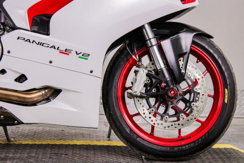 2021 Ducati PANIGALE V2 in Sacramento, California - Photo 3