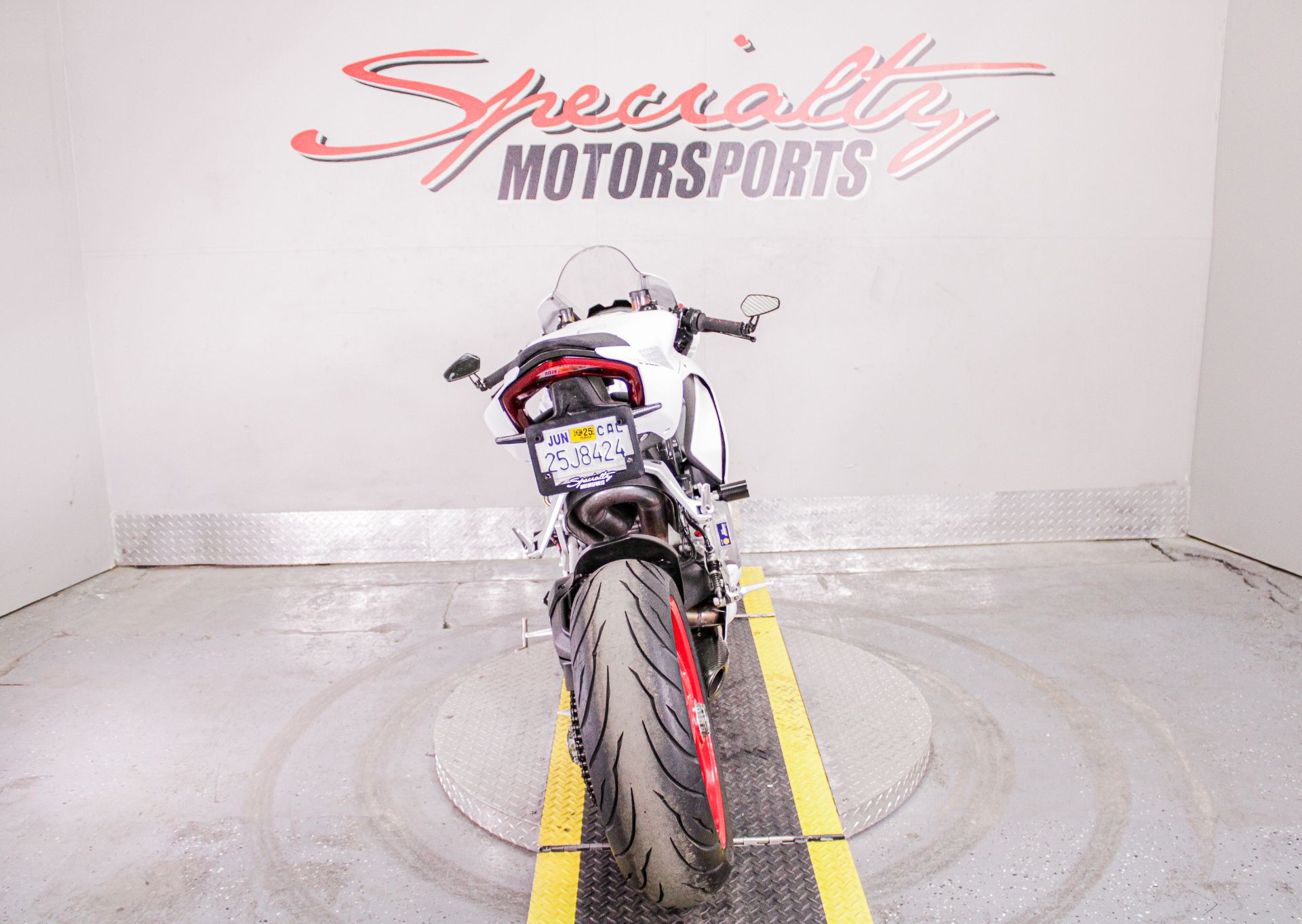 2021 Ducati PANIGALE V2 in Sacramento, California - Photo 6