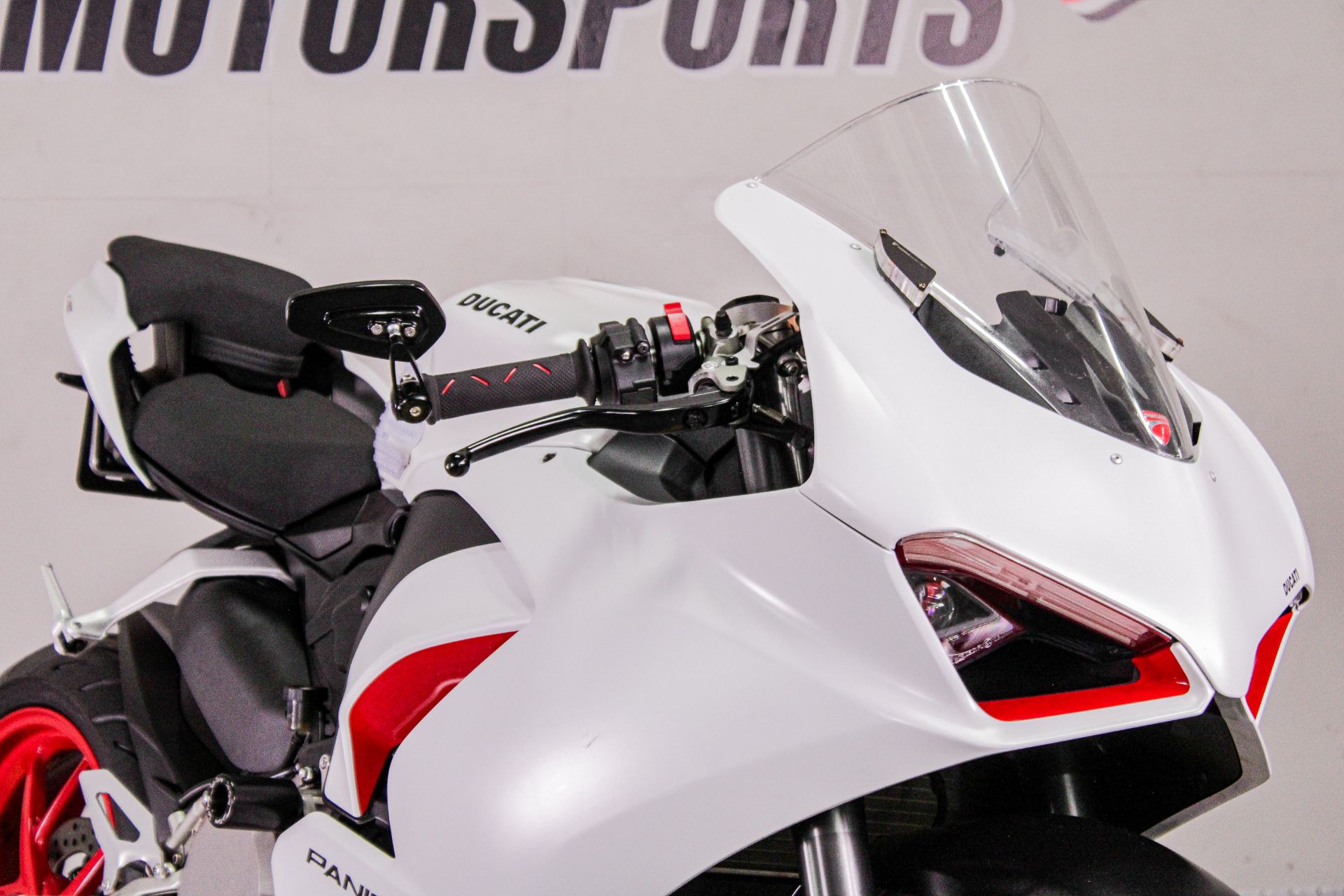 2021 Ducati PANIGALE V2 in Sacramento, California - Photo 14