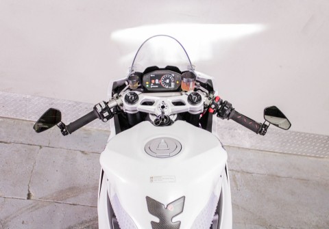 2021 Ducati PANIGALE V2 in Sacramento, California - Photo 17