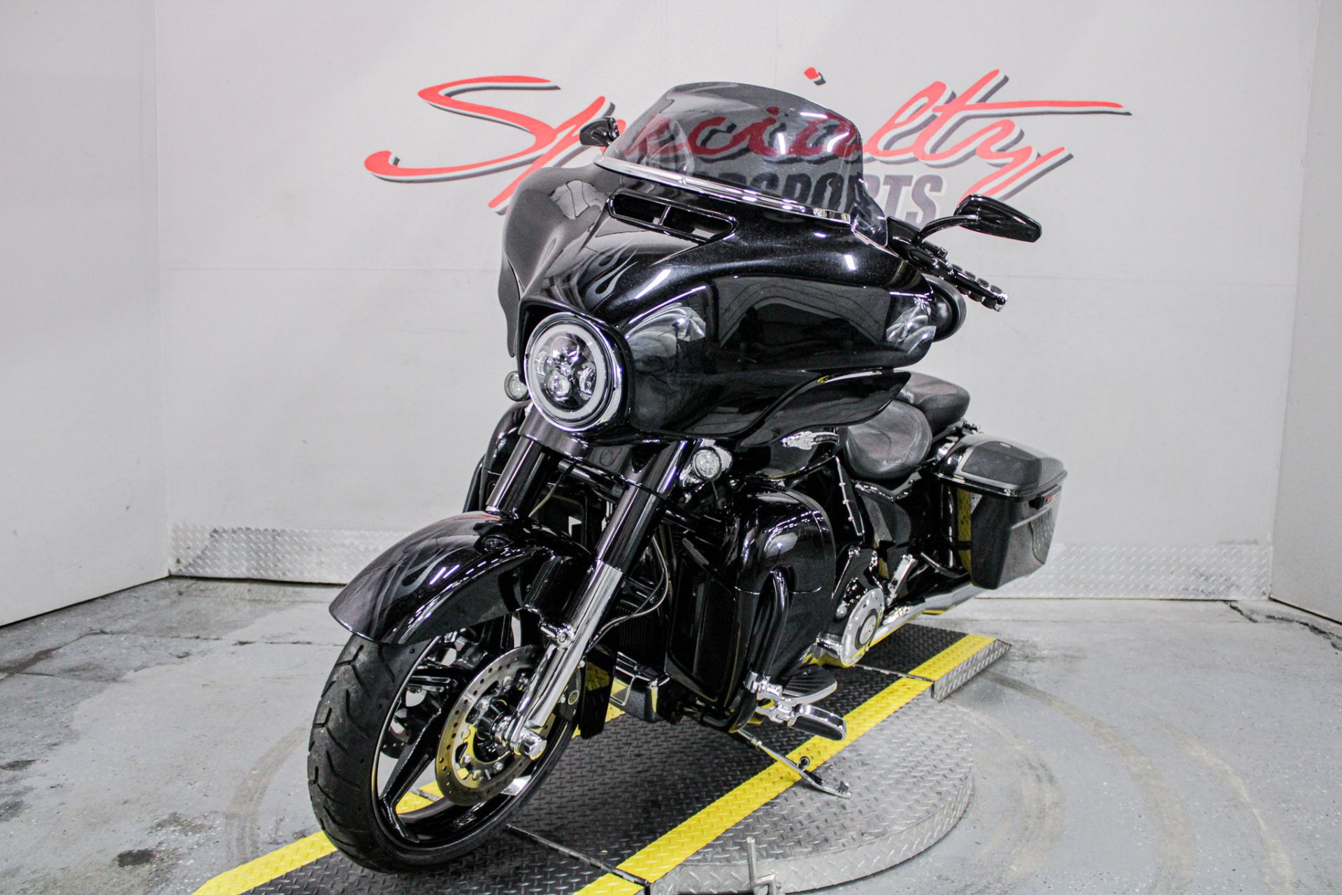 Front Left Side View - Photo 10