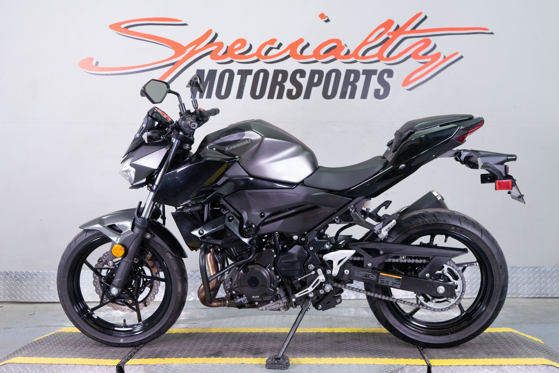 2023 Kawasaki Z400 ABS in Sacramento, California - Photo 4