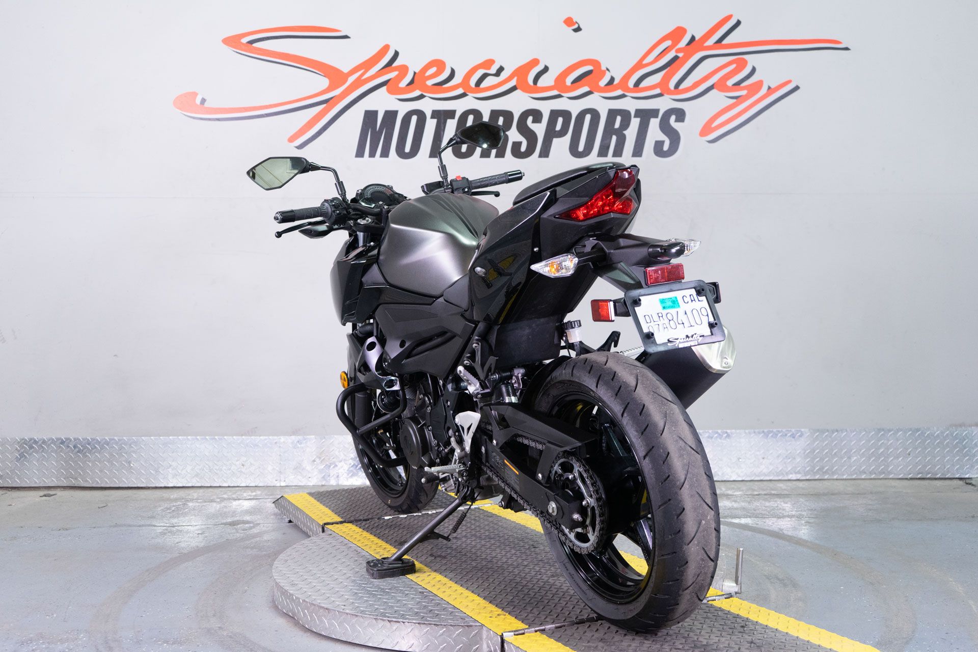 2023 Kawasaki Z400 ABS in Sacramento, California - Photo 5