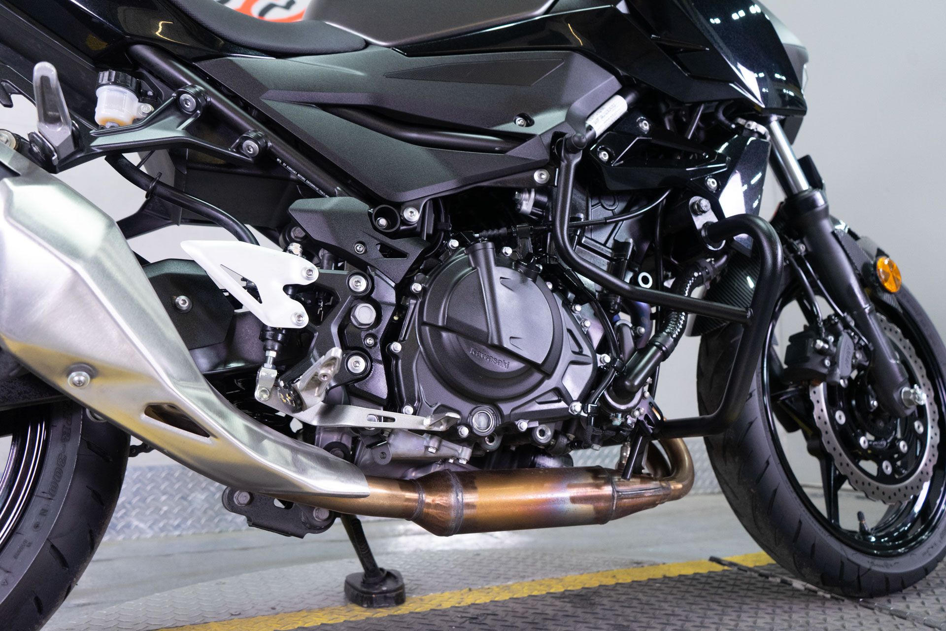 2023 Kawasaki Z400 ABS in Sacramento, California - Photo 9