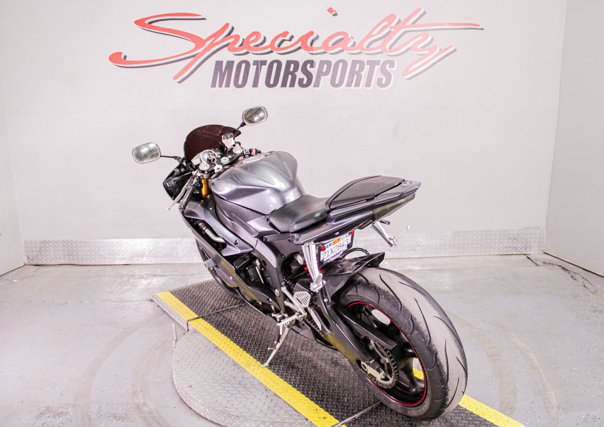 2007 Yamaha YZF-R6 in Sacramento, California - Photo 7