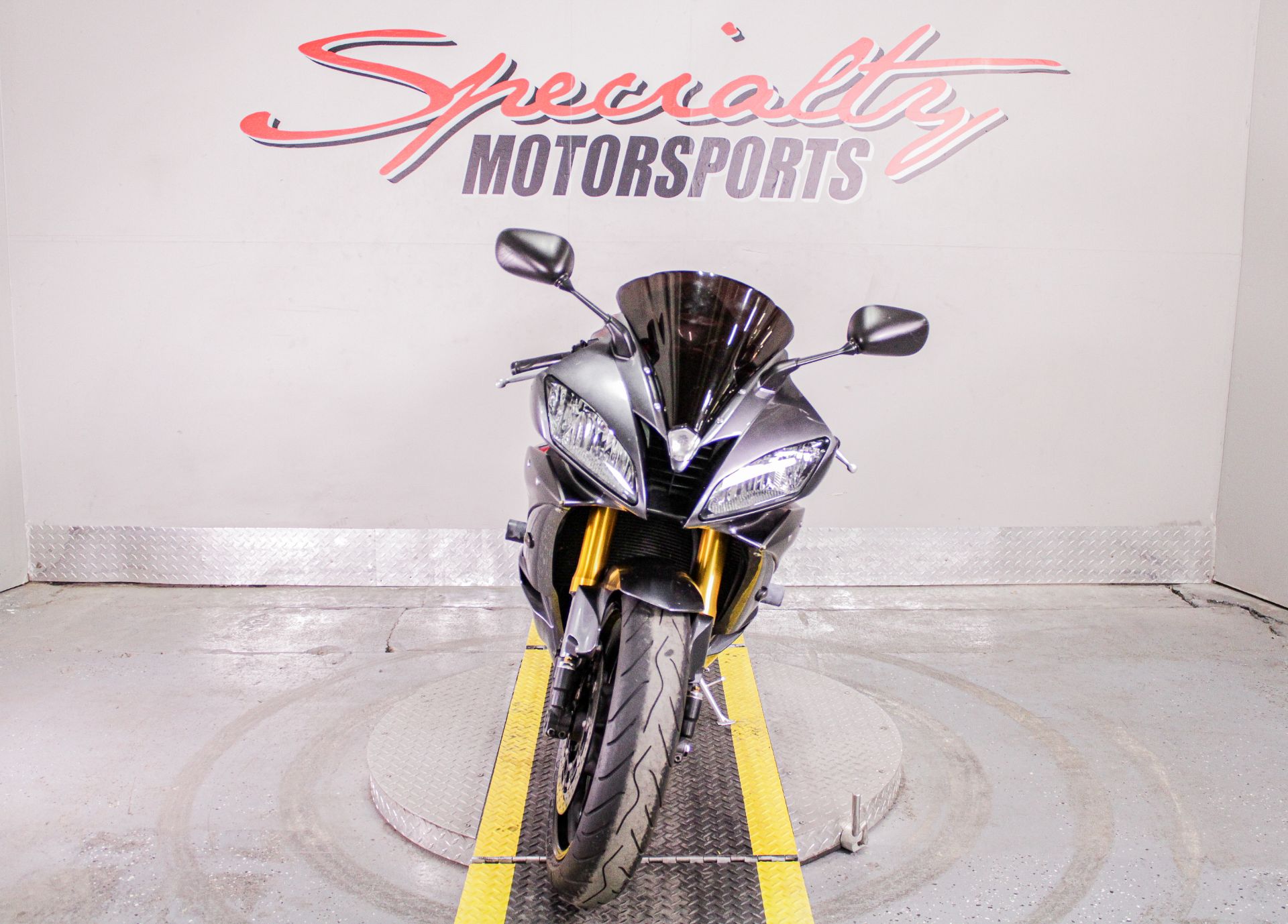 2007 Yamaha YZF-R6 in Sacramento, California - Photo 12