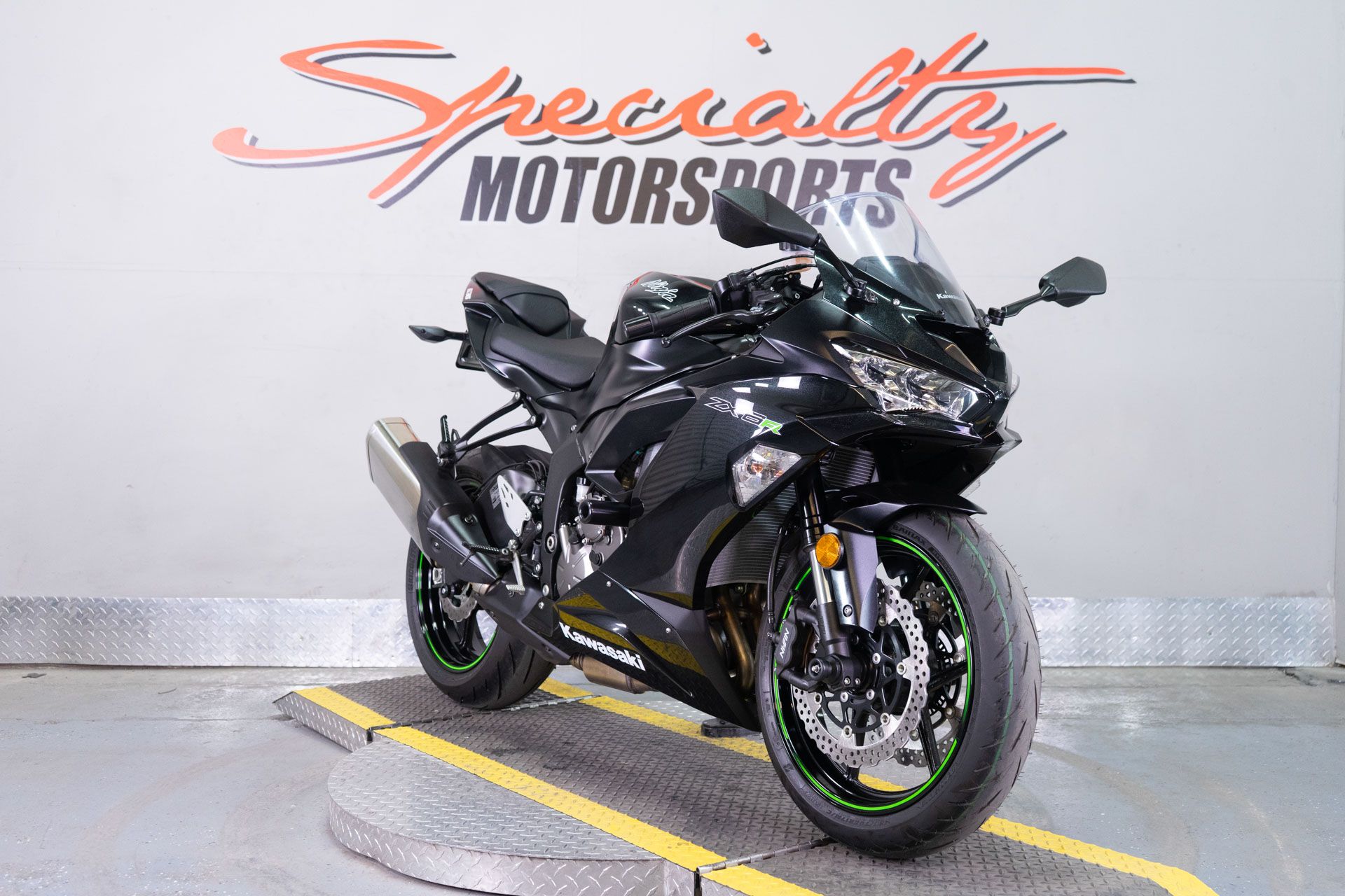 2019 Kawasaki Ninja ZX-6R ABS in Sacramento, California - Photo 2