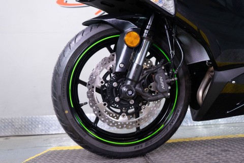 2019 Kawasaki Ninja ZX-6R ABS in Sacramento, California - Photo 11