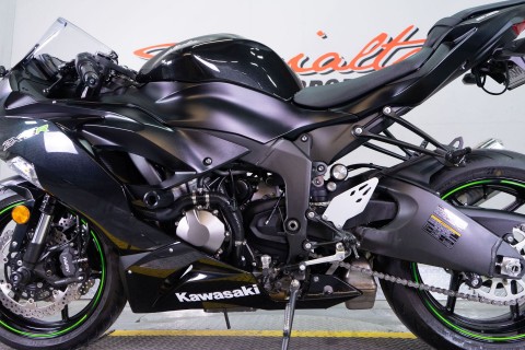 2019 Kawasaki Ninja ZX-6R ABS in Sacramento, California - Photo 12