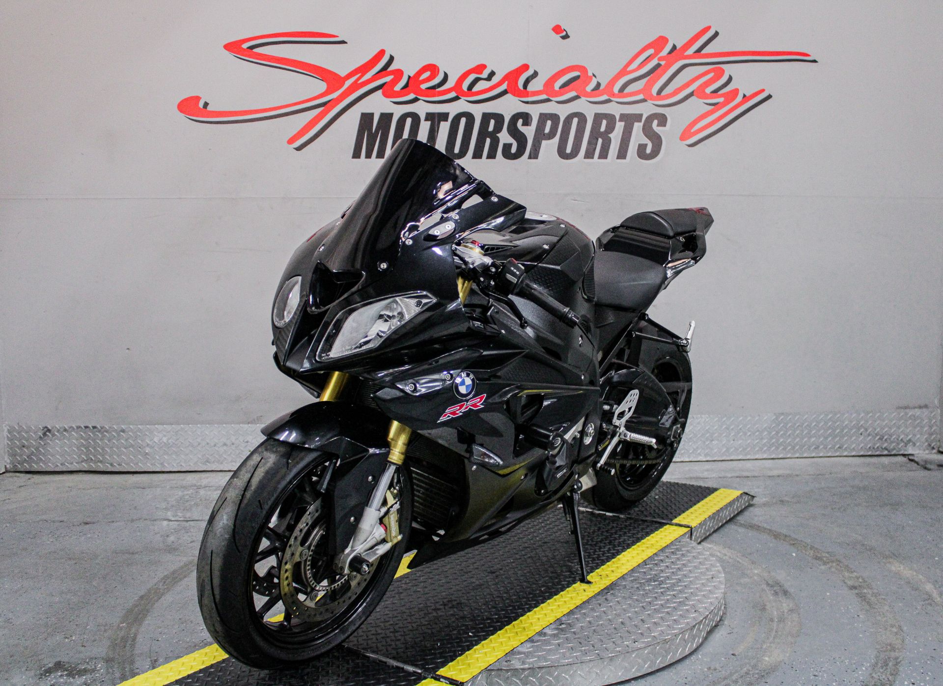 BMWL16867 - 2012 - BMW - S 1000 RR Front Left Side View - Photo 10