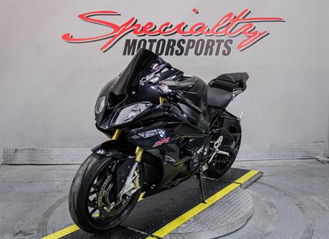 BMWL16867 - 2012 - BMW - S 1000 RR Front Left Side View - Photo 10
