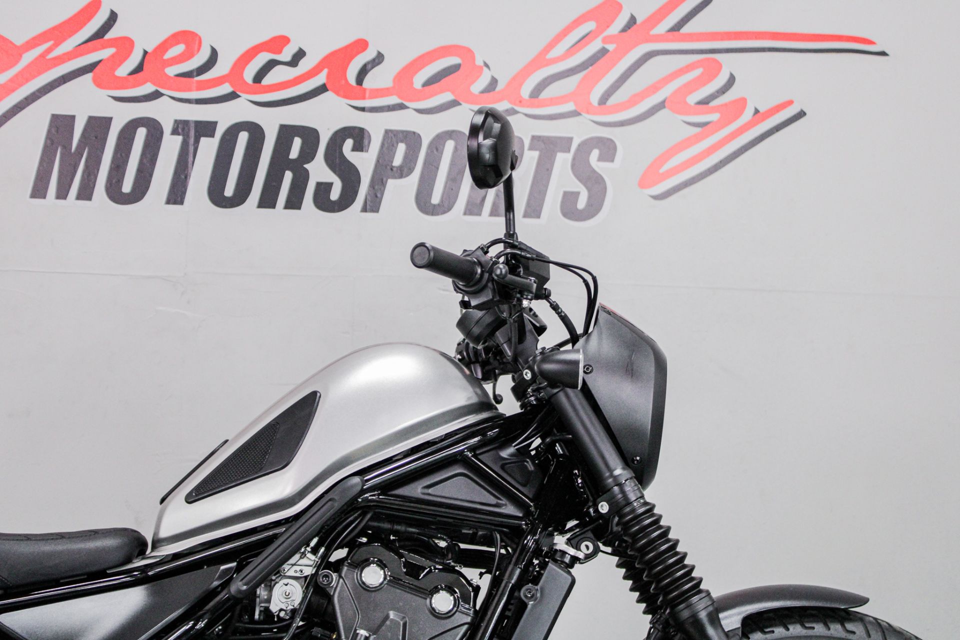 2022 Honda Rebel 500 ABS SE in Sacramento, California - Photo 2