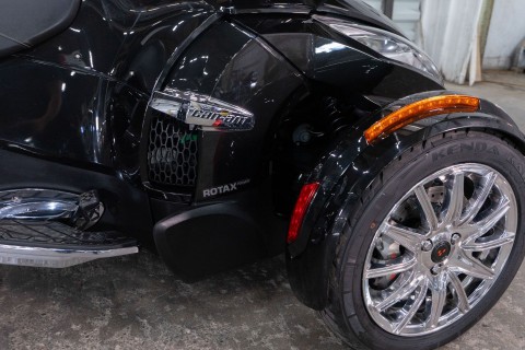 2015 Can-Am Spyder® RT SE6 in Sacramento, California - Photo 19