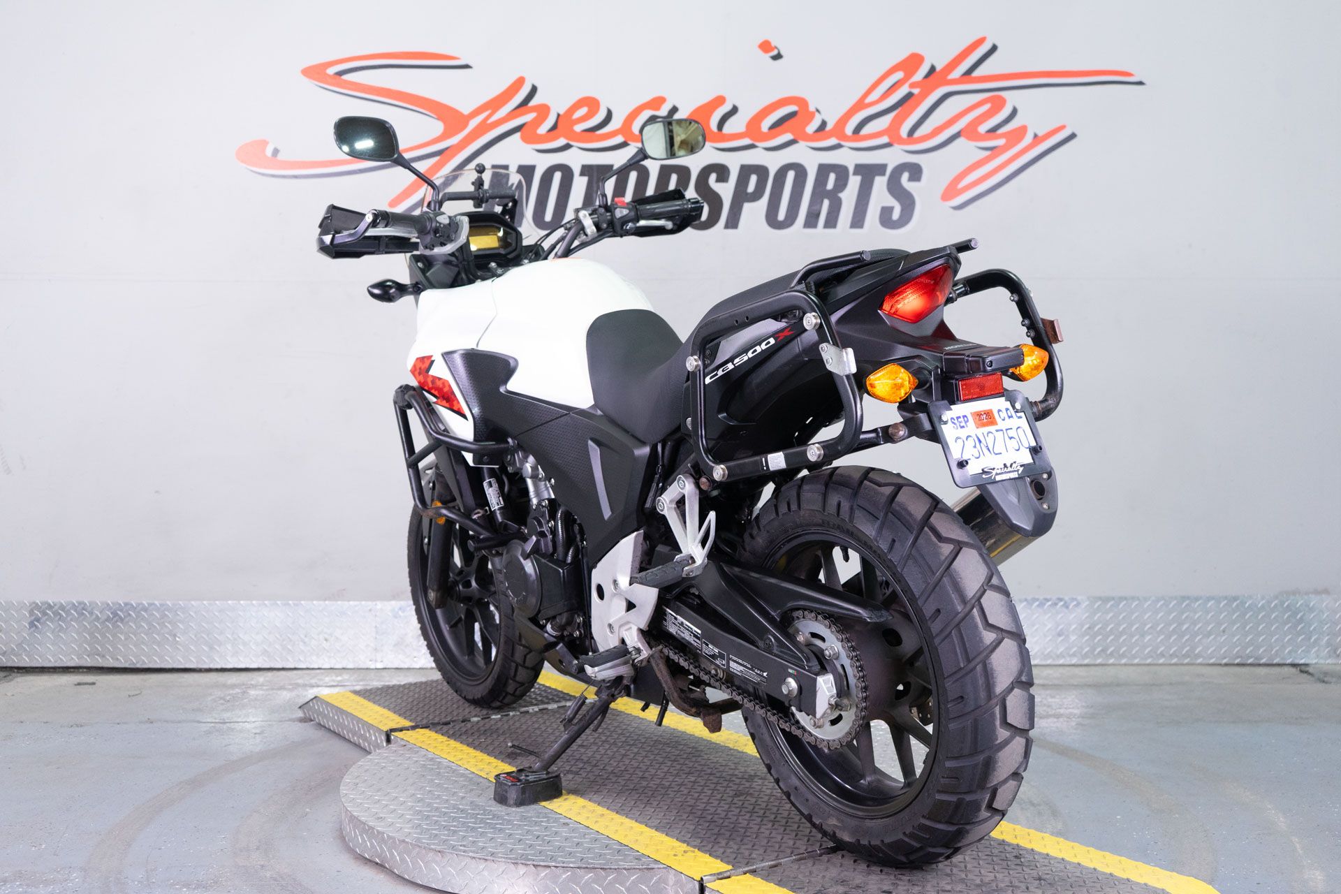 2014 Honda CB500X in Sacramento, California - Photo 5