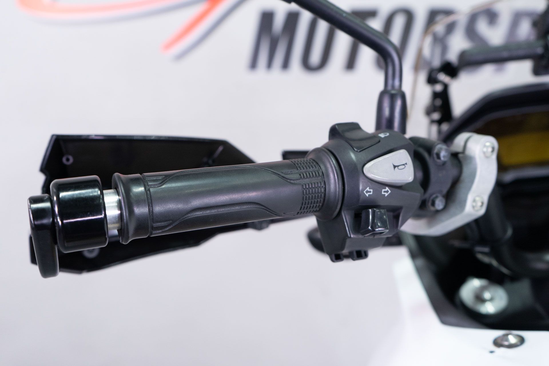 2014 Honda CB500X in Sacramento, California - Photo 13