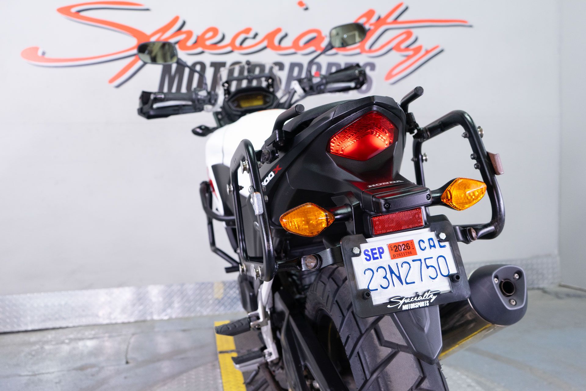 2014 Honda CB500X in Sacramento, California - Photo 17