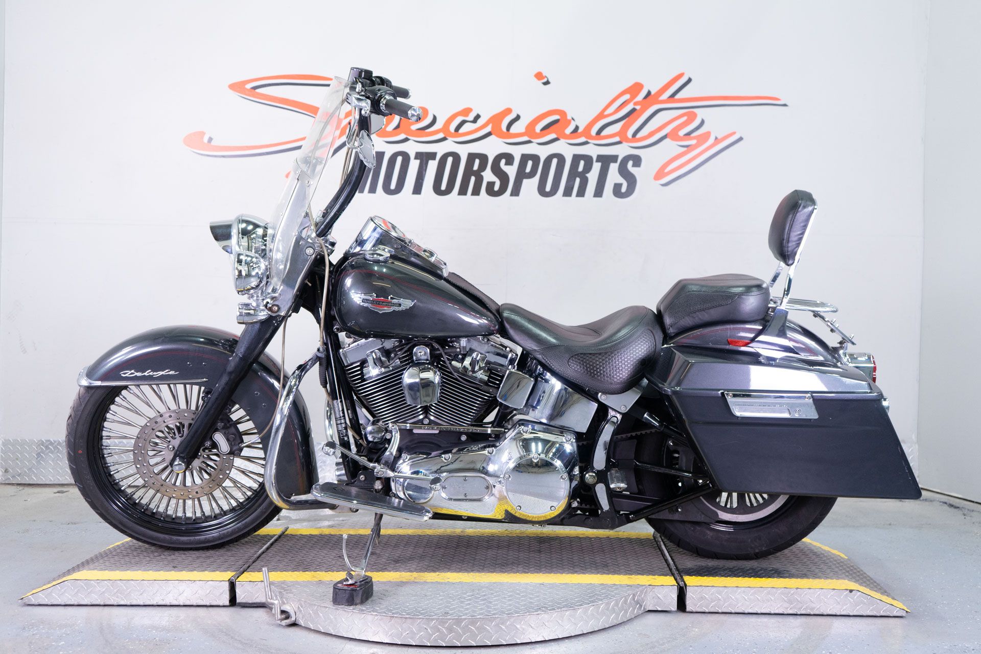 2005 Harley-Davidson FLSTN/FLSTNI Softail® Deluxe in Sacramento, California - Photo 4