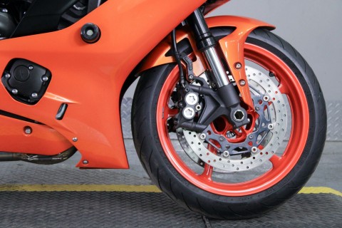 2020 Yamaha YZF-R6 in Sacramento, California - Photo 3