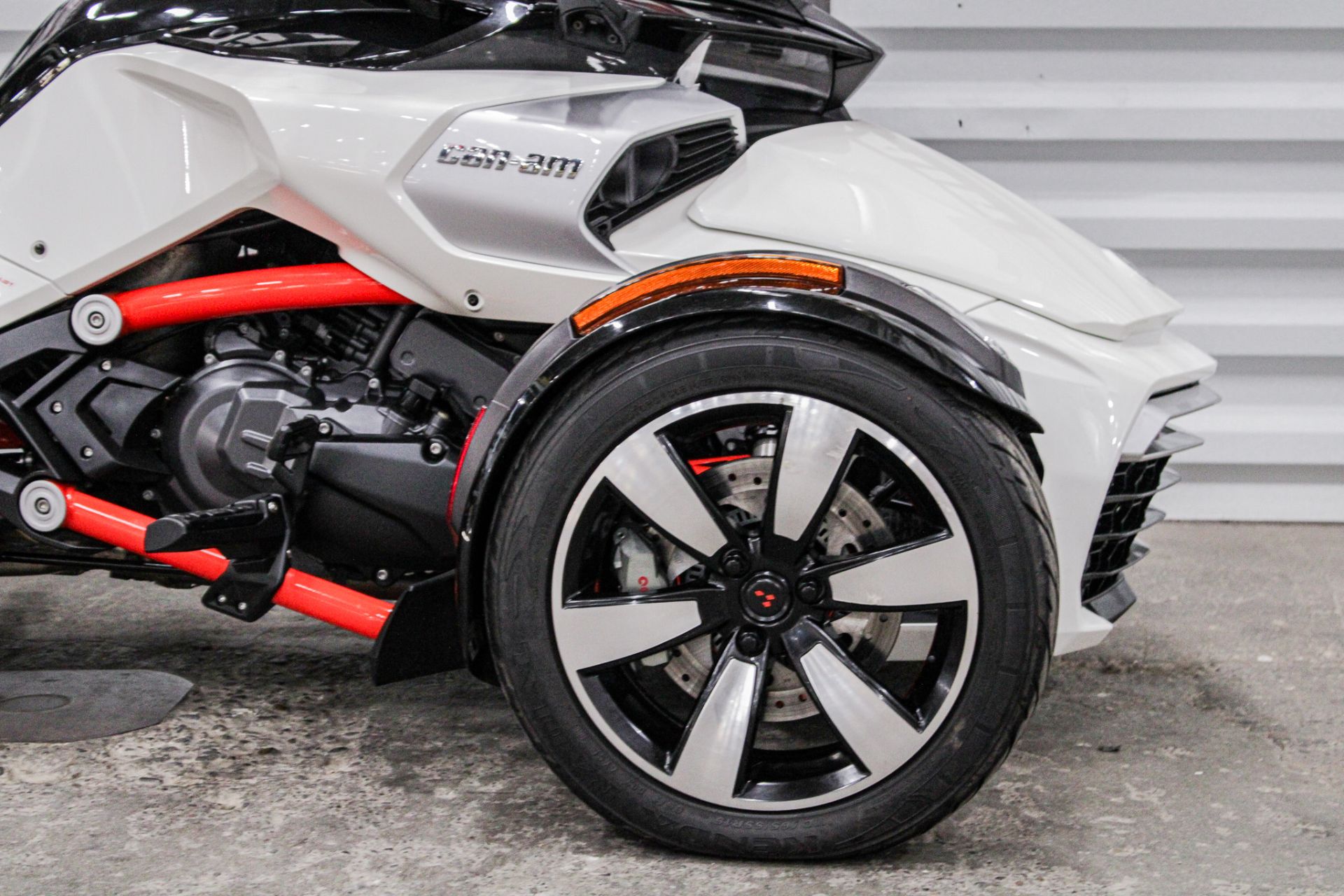 2015 Can-Am Spyder® F3-S SM6 in Sacramento, California - Photo 13