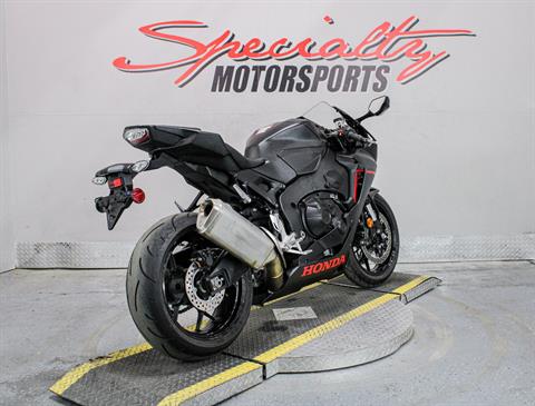 2017 Honda CBR1000RR in Sacramento, California - Photo 5