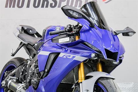 2021 Yamaha YZF-R1 in Sacramento, California - Photo 14