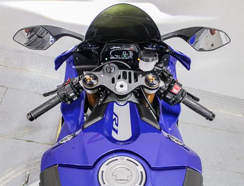 2021 Yamaha YZF-R1 in Sacramento, California - Photo 17