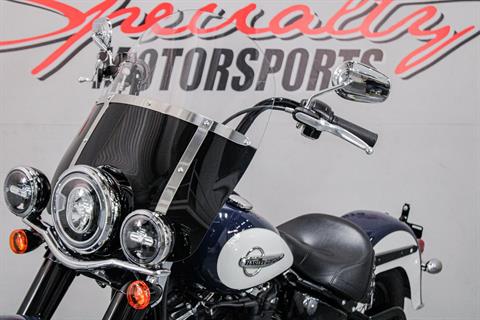 HAR039659 - 2019 - Harley-Davidson - Heritage Classic 107 Front Left Zoomed In - Photo 11