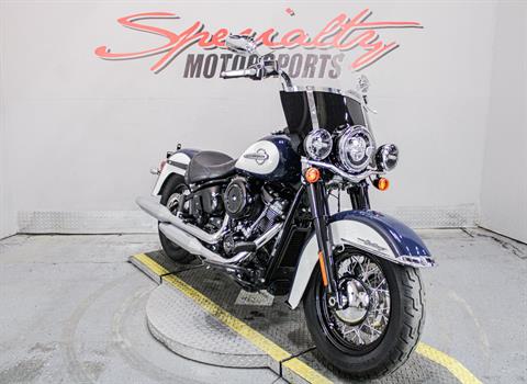 HAR039659 - 2019 - Harley-Davidson - Heritage Classic 107  Front Right Side View - Photo 13