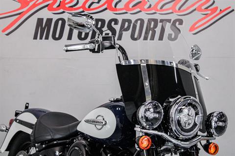 HAR039659 - 2019 - Harley-Davidson - Heritage Classic 107 Front Right Zoomed In - Photo 14