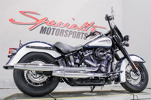 HAR039659 - 2019 - Harley-Davidson - Heritage Classic 107 Lower Right Side Angle - Photo 15