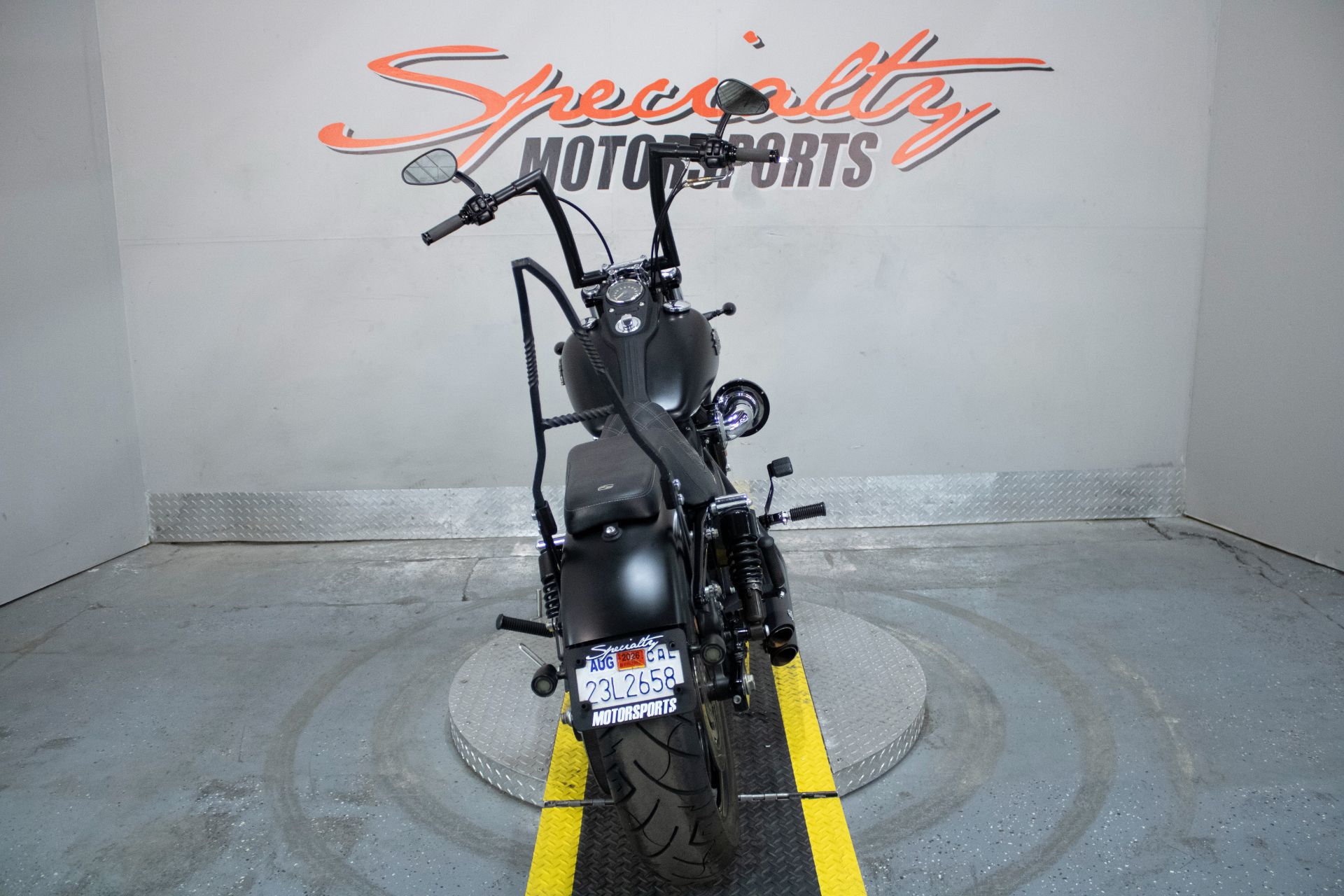 2013 Harley-Davidson Dyna® Street Bob® in Sacramento, California - Photo 6