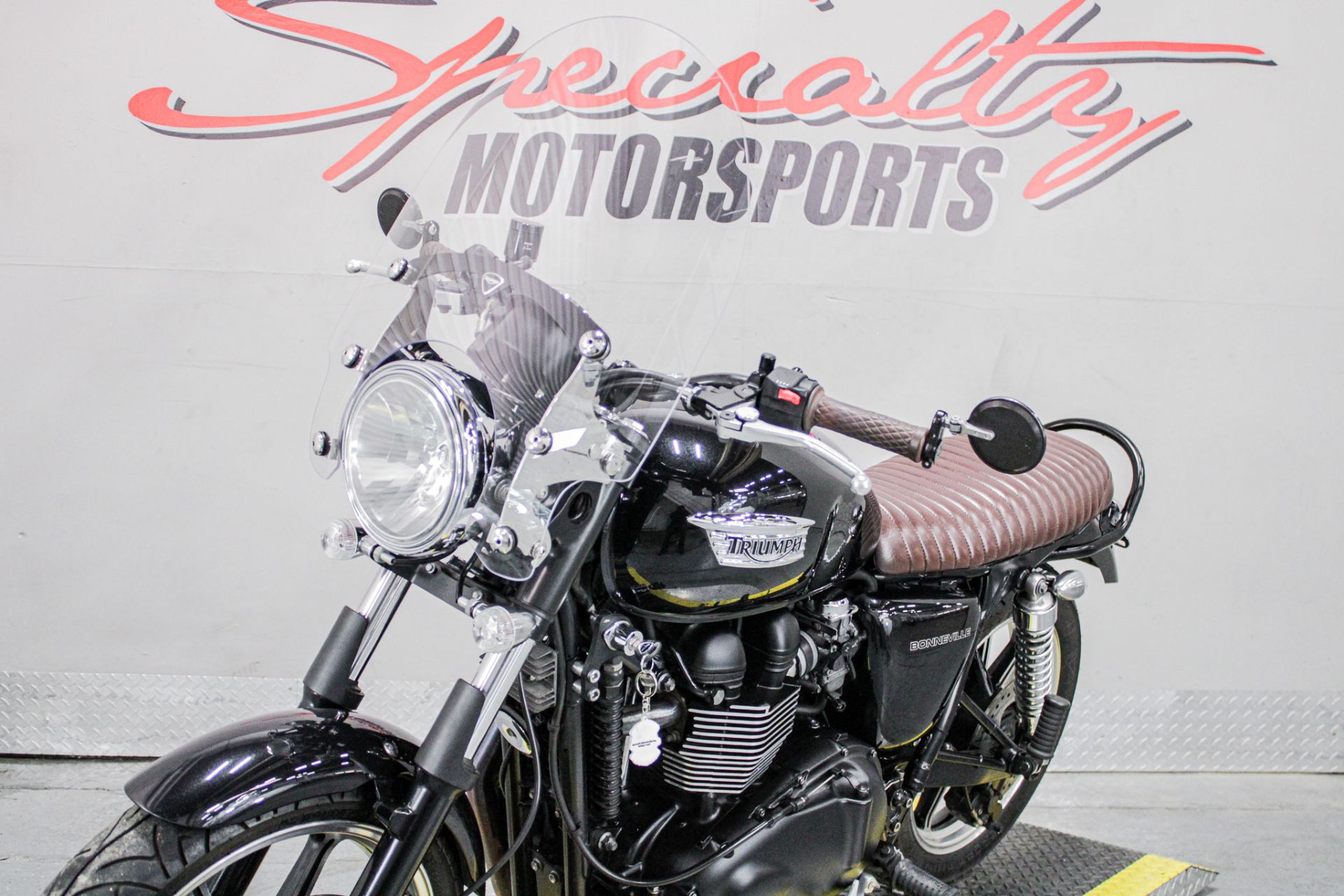 2014 Triumph Bonneville in Sacramento, California - Photo 11