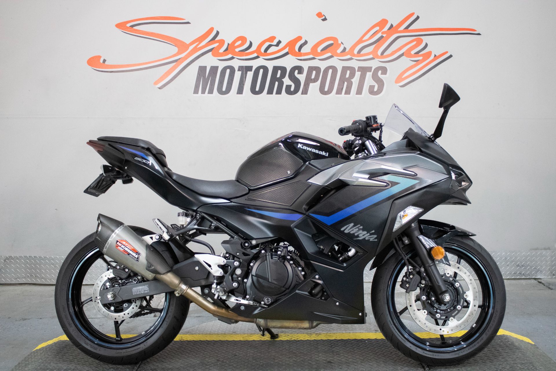 2025 Kawasaki Ninja 500 ABS in Sacramento, California - Photo 1