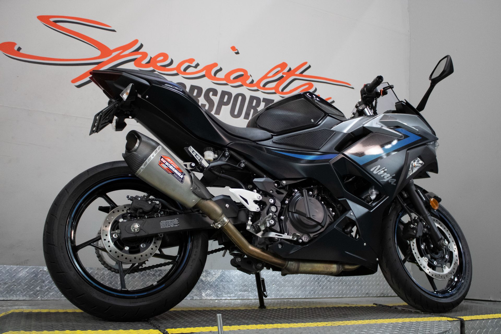 2025 Kawasaki Ninja 500 ABS in Sacramento, California - Photo 15