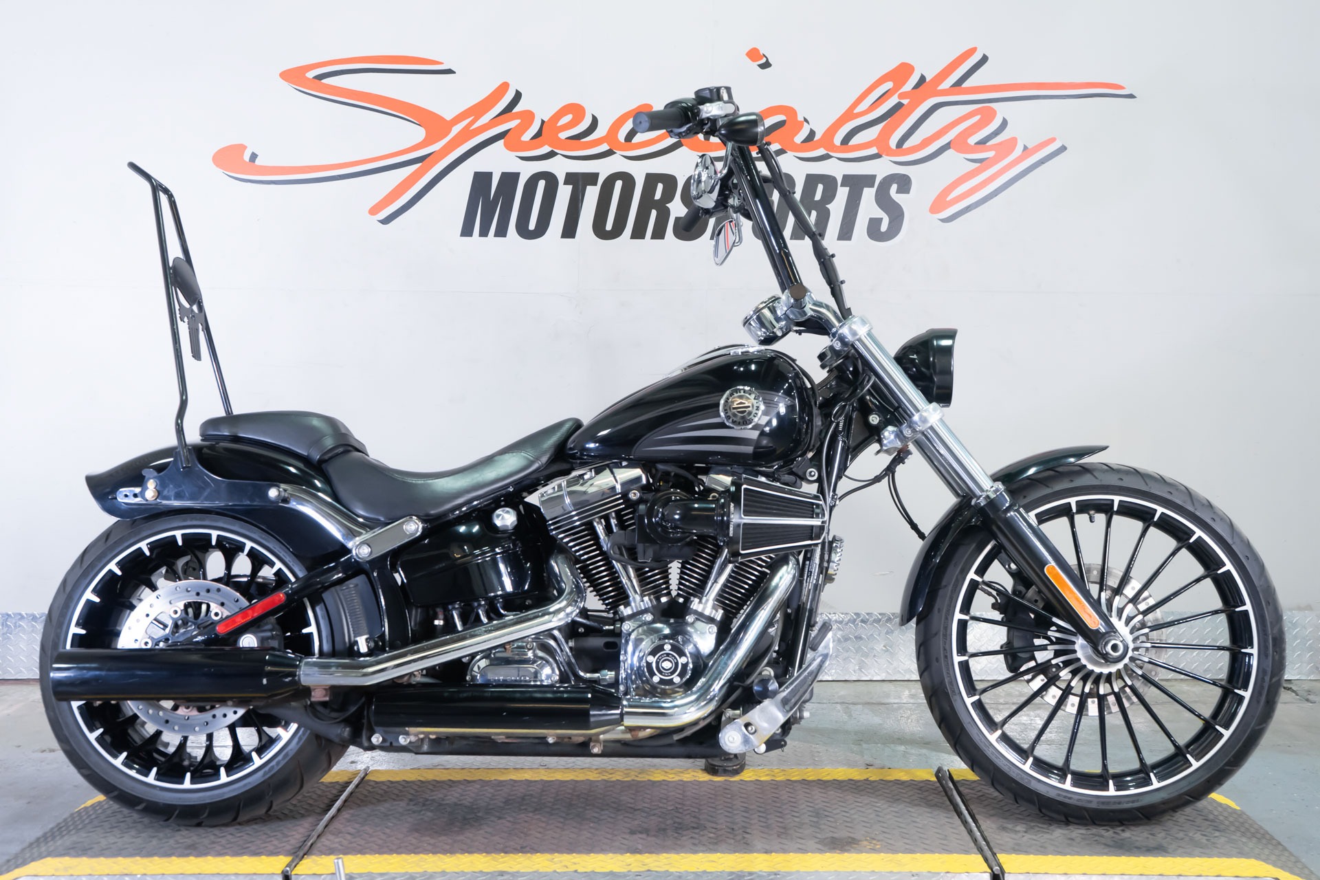 2017 Harley-Davidson Breakout® 1