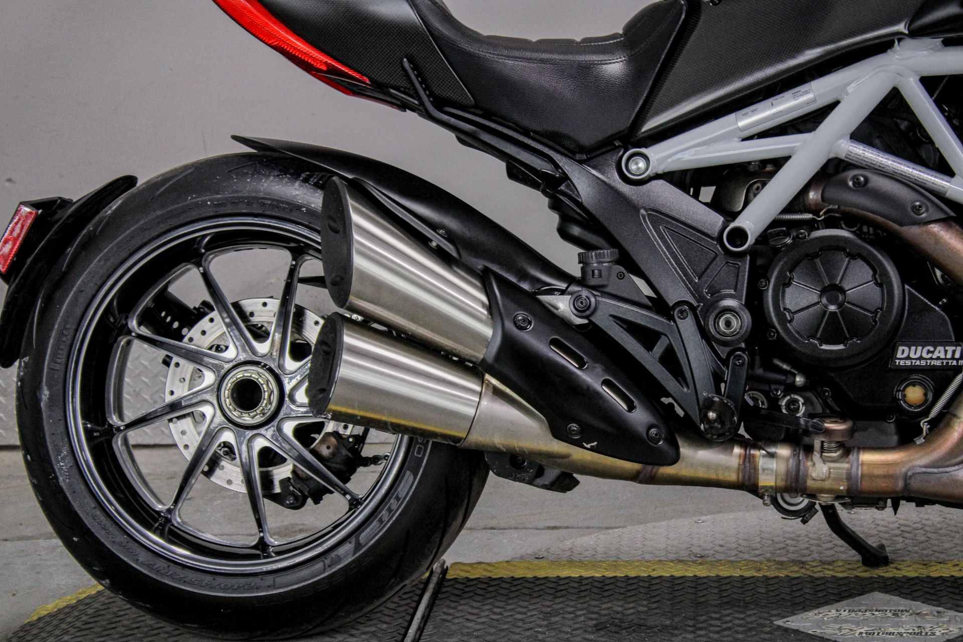 DUCATI ディアベル 1260S 純正シート加工品 Diavel XDiavel – DUCATISM