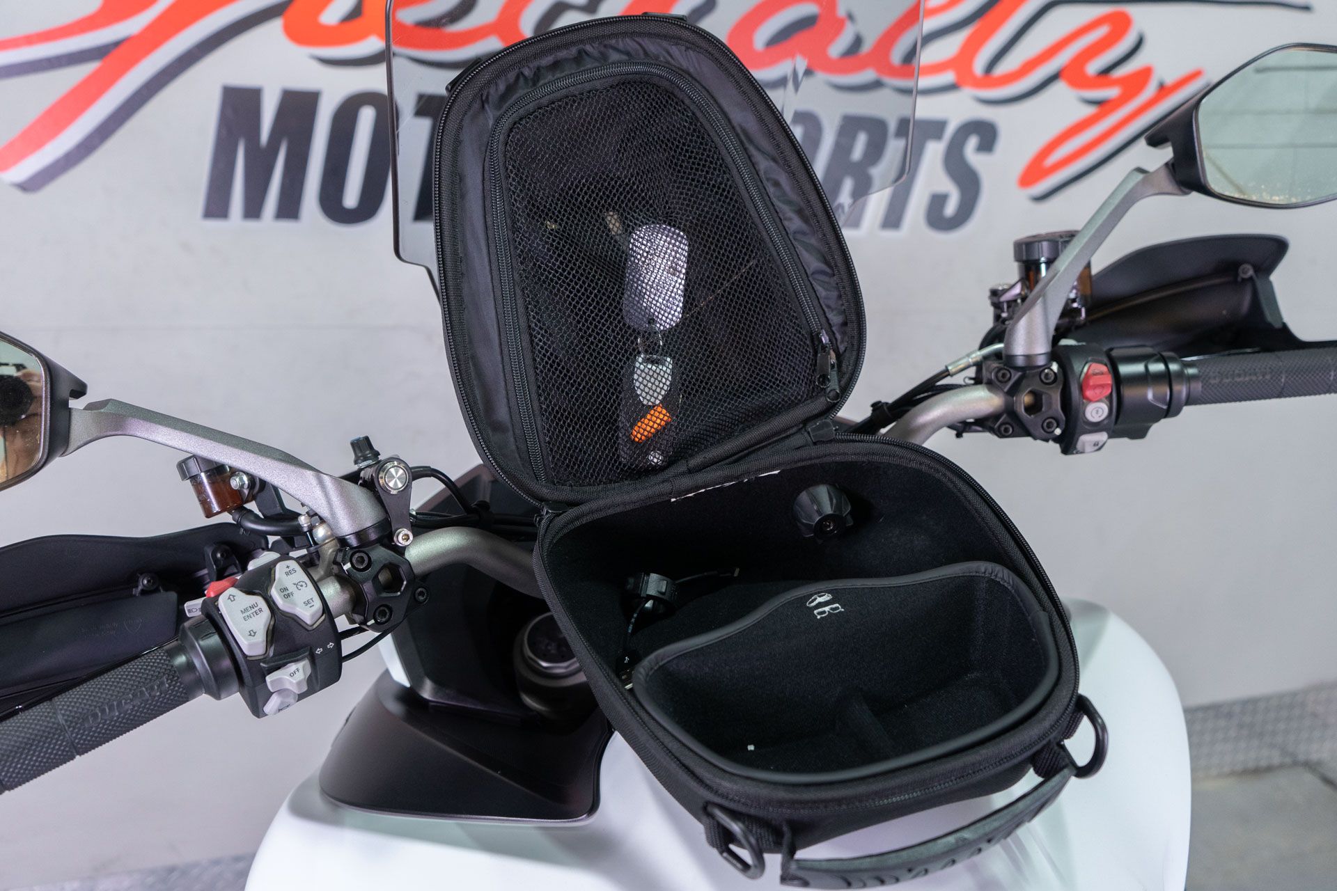 2016 Ducati Multistrada 1200 Enduro in Sacramento, California - Photo 20