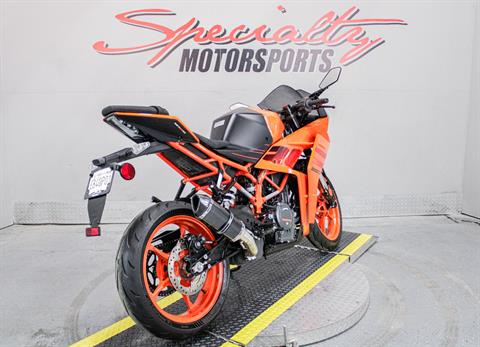 KTM209201 - 2024 - KTM - RC 390 Rear Right Side Angle - Photo 5